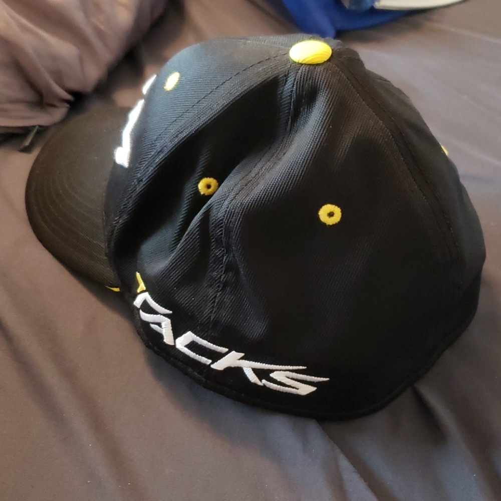Ccm hat - Picture 2 of 4